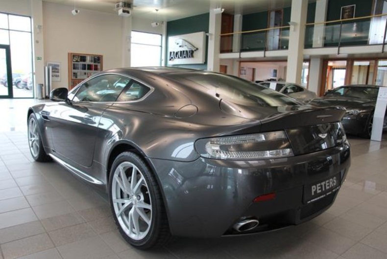 Left hand drive car ASTON MARTIN V8 (01/05/2012) - 